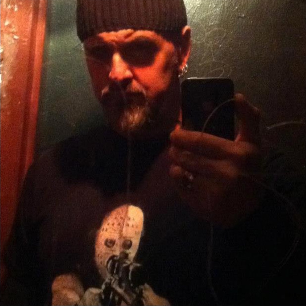 Meet your Posher, Chris